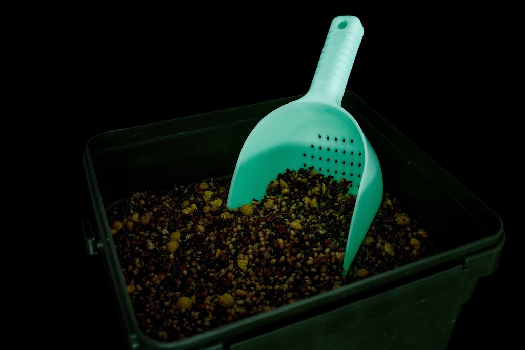 Nite glo bait spoon XL Holes